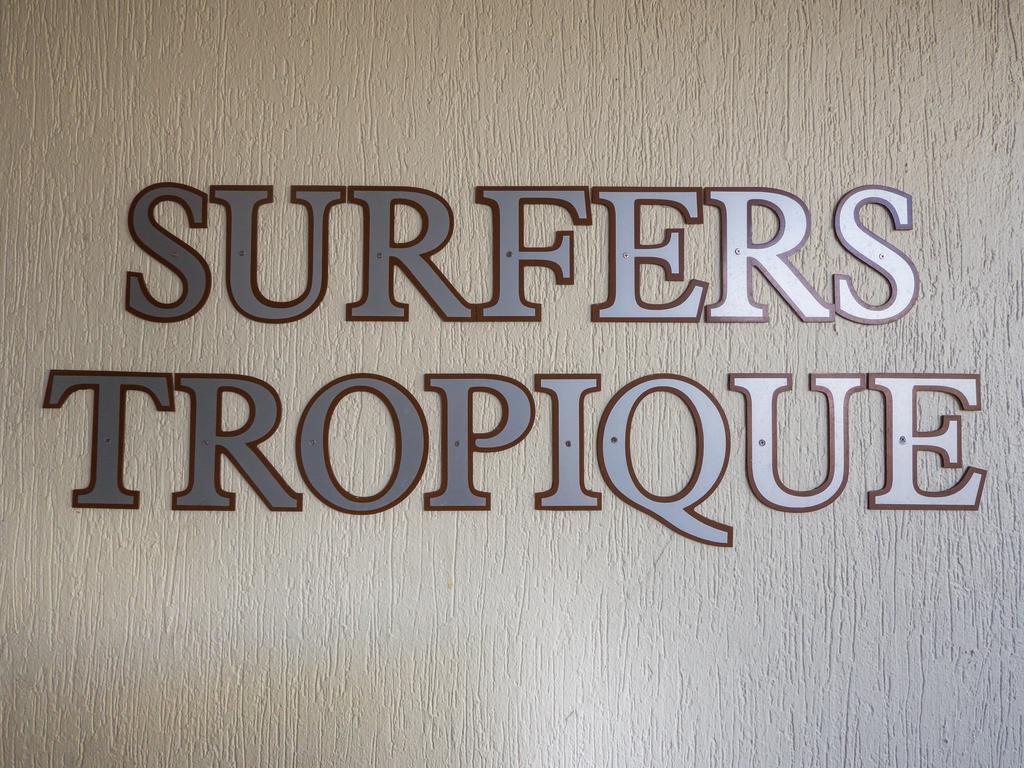 Surfers Tropique Holiday Apartments Гоулд Коуст Екстериор снимка