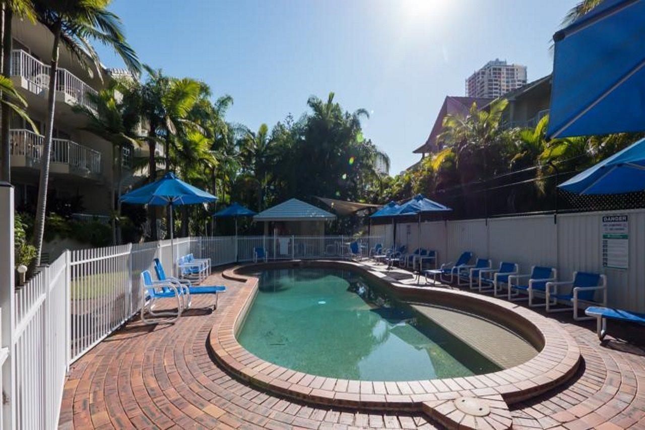 Surfers Tropique Holiday Apartments Гоулд Коуст Екстериор снимка
